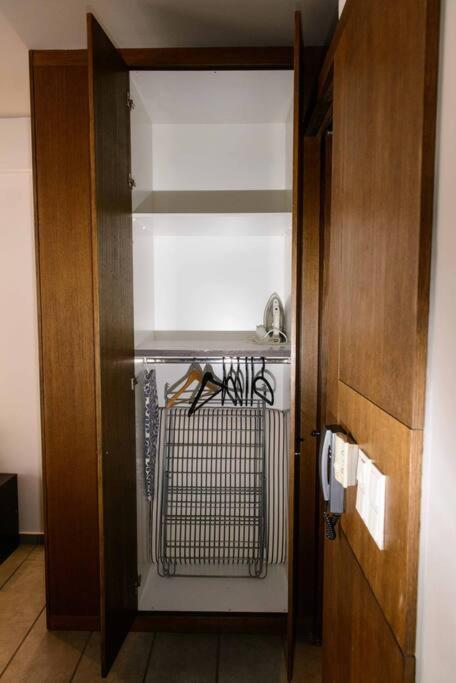 City Lux2Modern Apartment Next To Kerameikos Metro Athen Exterior foto